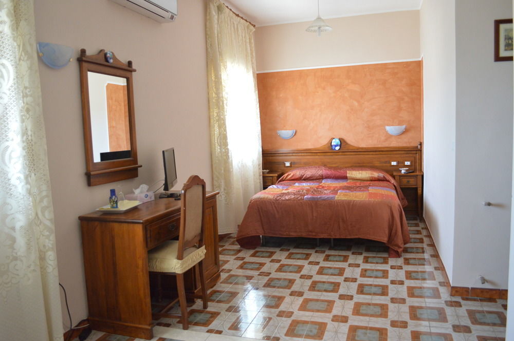 B&B La Terrazza Sul Mare Avola Exterior photo
